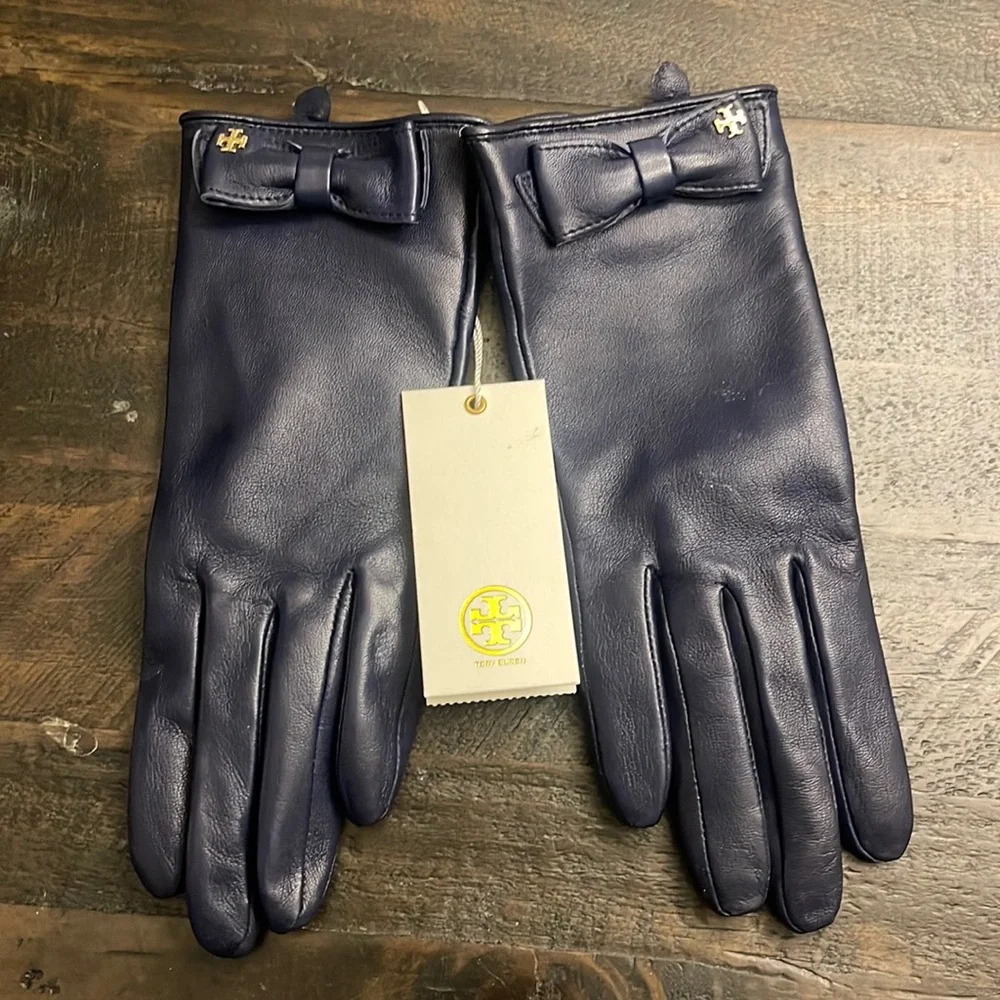 Tory Burch Leather Bow Gloves